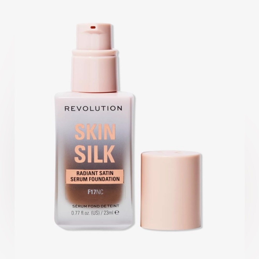 F17NC Skin Silk Serum Foundation -
Revolution